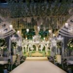 Grand Crystal & Floral Wedding Stage Décor