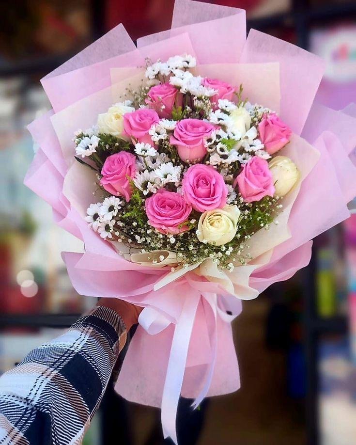 WhatsApp Image 2026-05-28 at 12.54.53 AM Luxury Pink & White Rose Bouquet - Image 1
