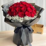 Grand Romance Red Rose Bouquet – Black Luxury Wrap
