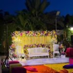 Luxury Mehndi Stage Floral Décor